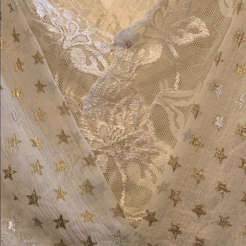 Free People Lace V neck shirt - Picture 3 of 5